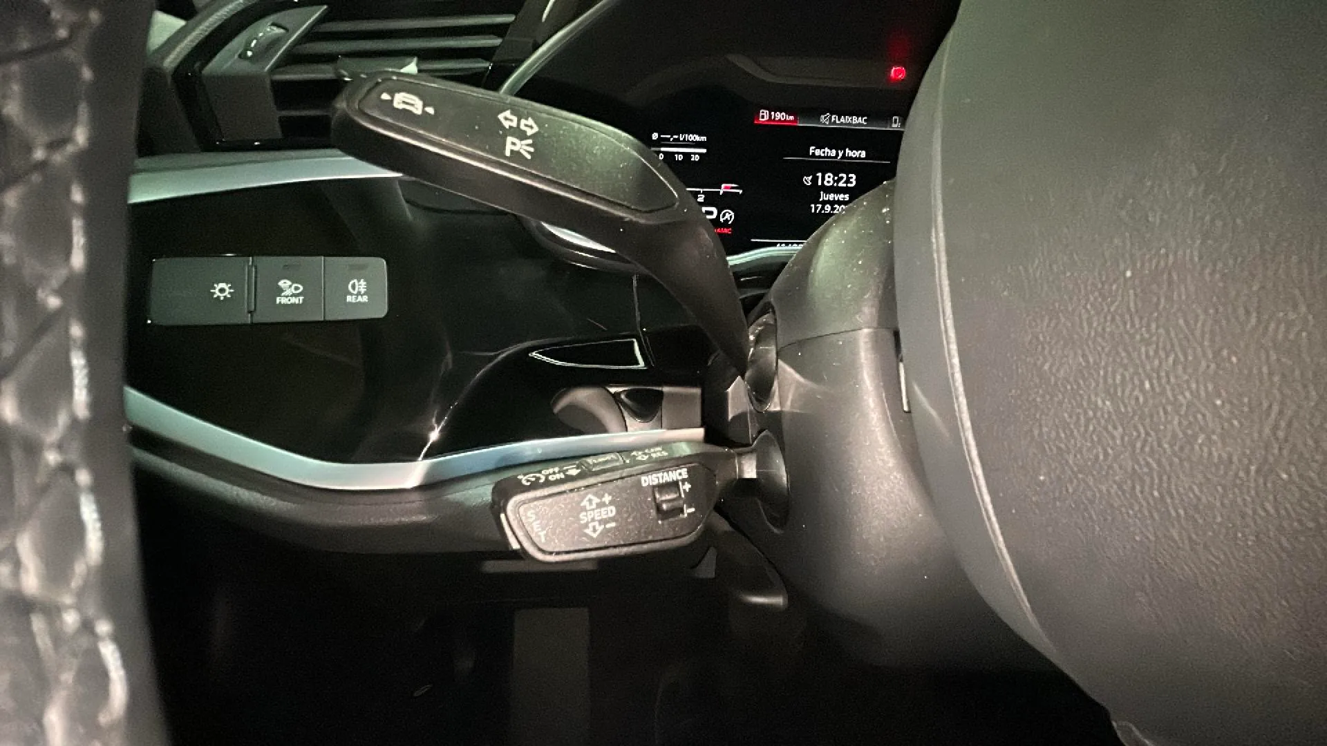 Audi Q3 35 TDI S tronic Black Lim. - foto 12
