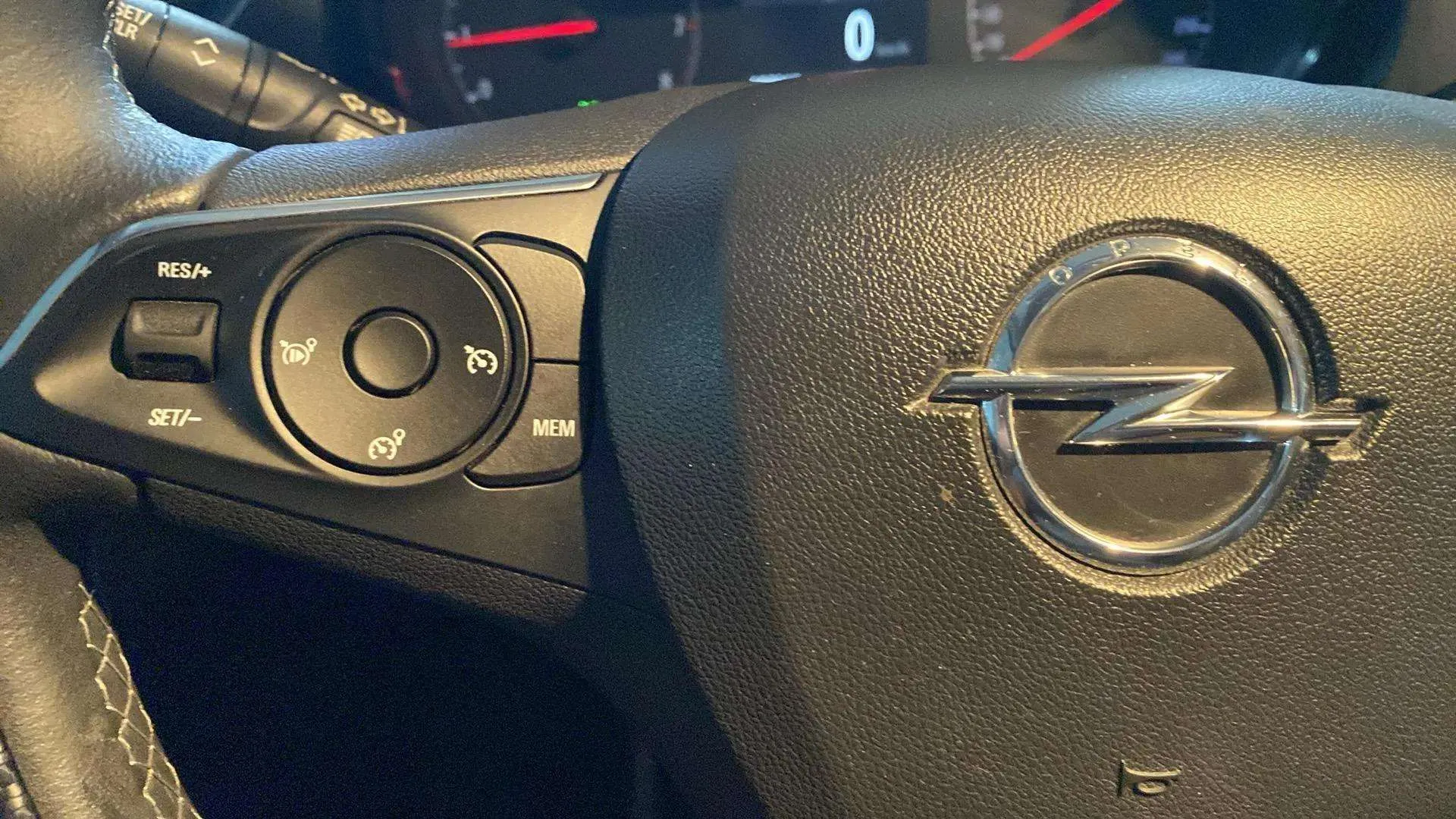 Opel Grandland 1.2 Turbo Selective - foto 11