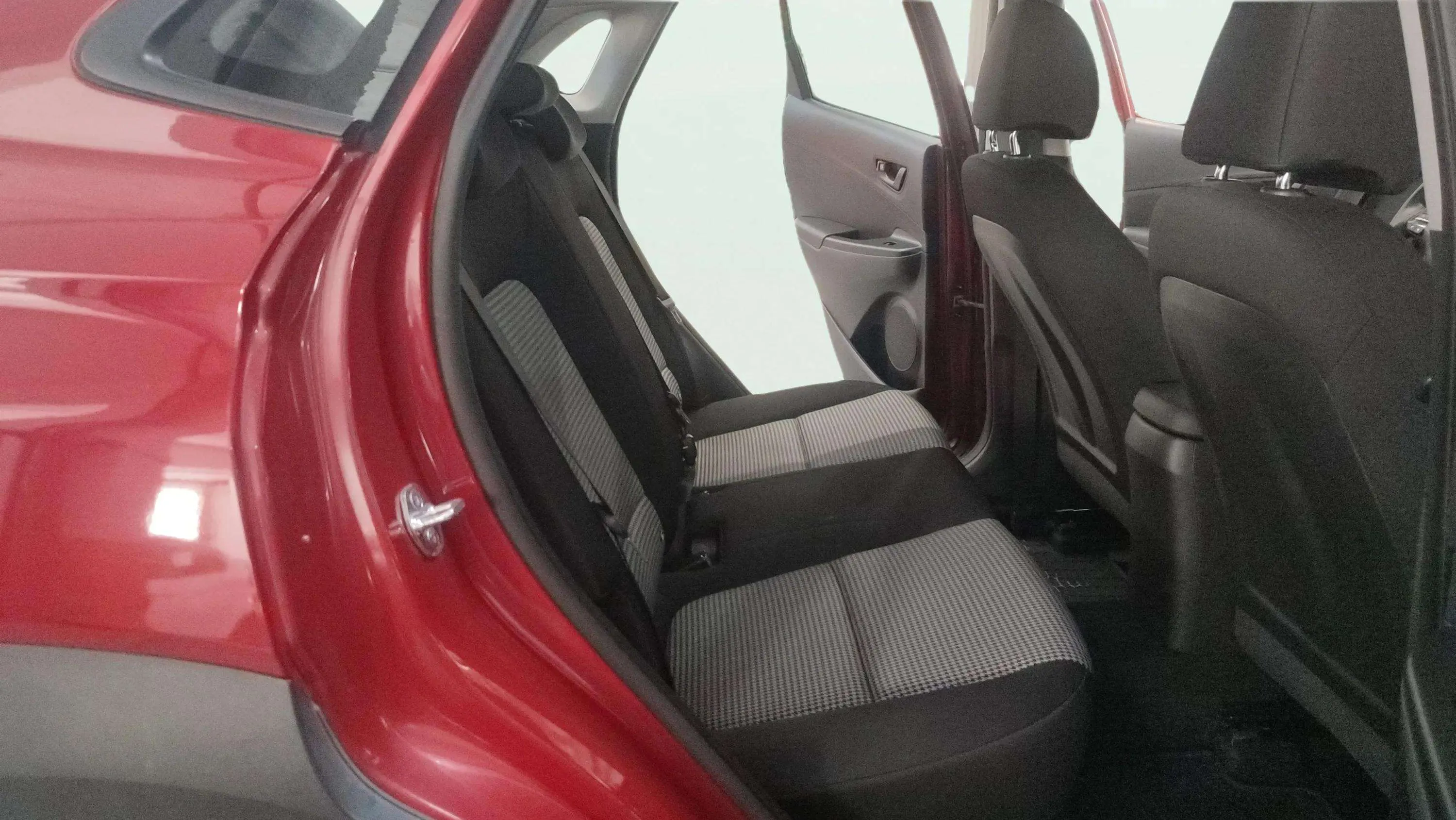Hyundai Kona 1.0 T-GDi Klass 4x2 - foto 12