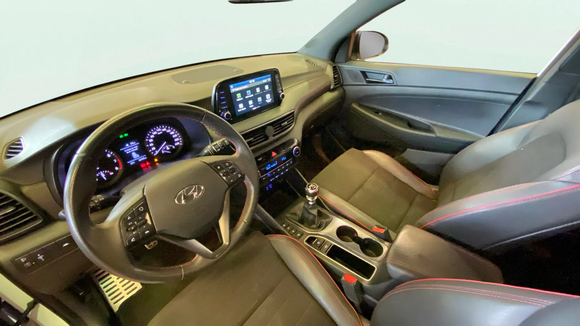 Hyundai Tucson 1.6 GDI Essence BE 4x2 - foto 11