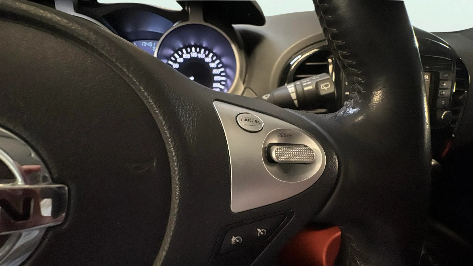 Nissan Juke DIG-T EU6 N-Connecta - foto 12