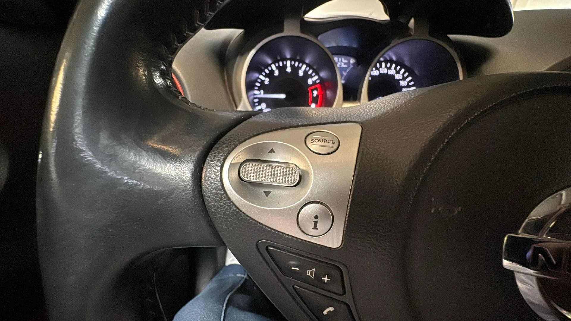 Nissan Juke DIG-T EU6 N-Connecta - foto 11