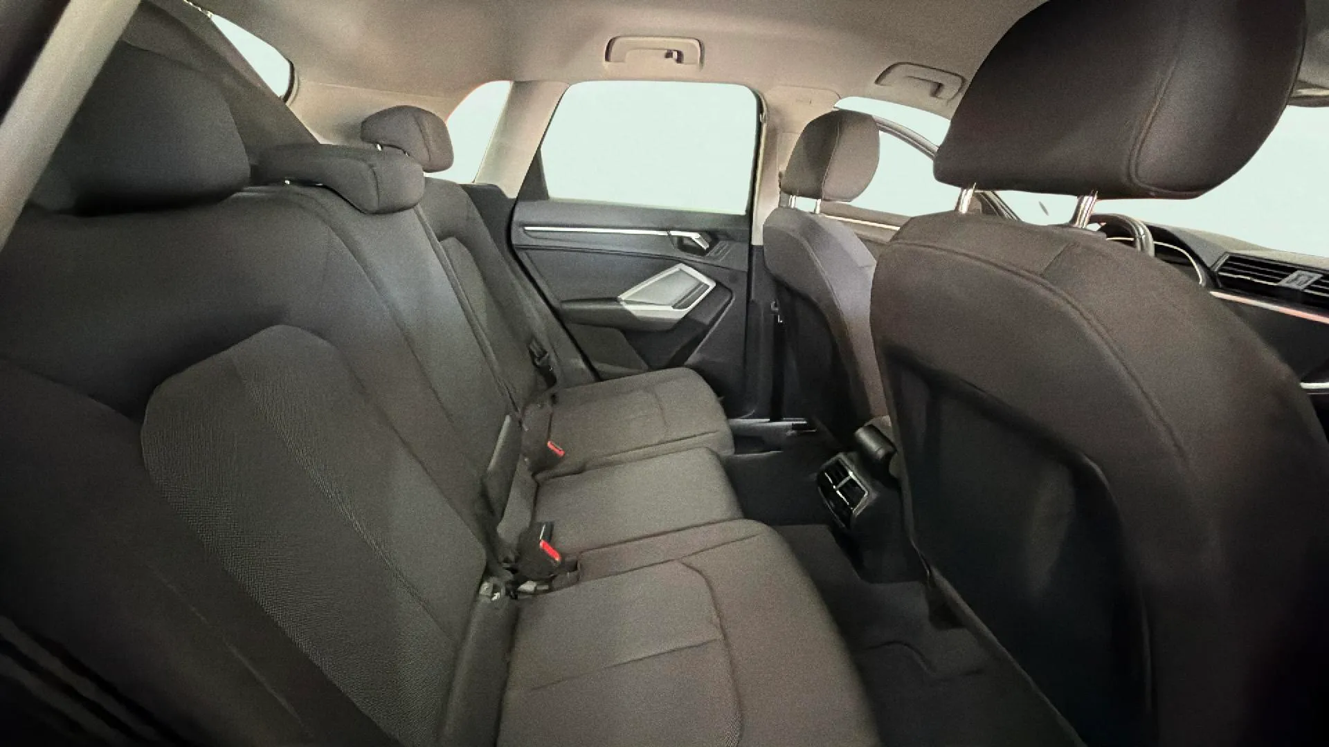 Audi Q3 35 TDI S tronic - foto 11