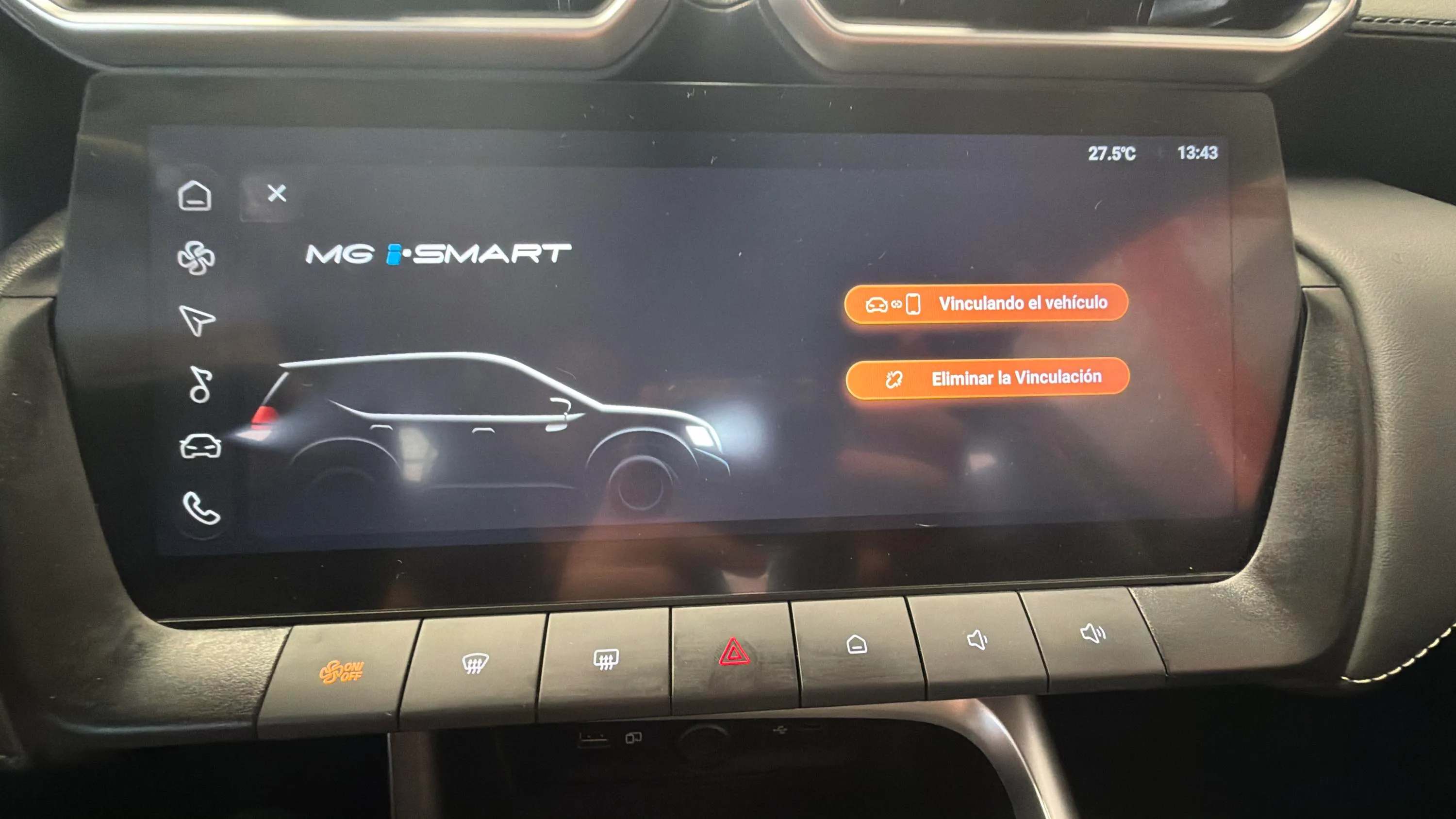 MG ZS Hybrid+ Luxury - foto 34