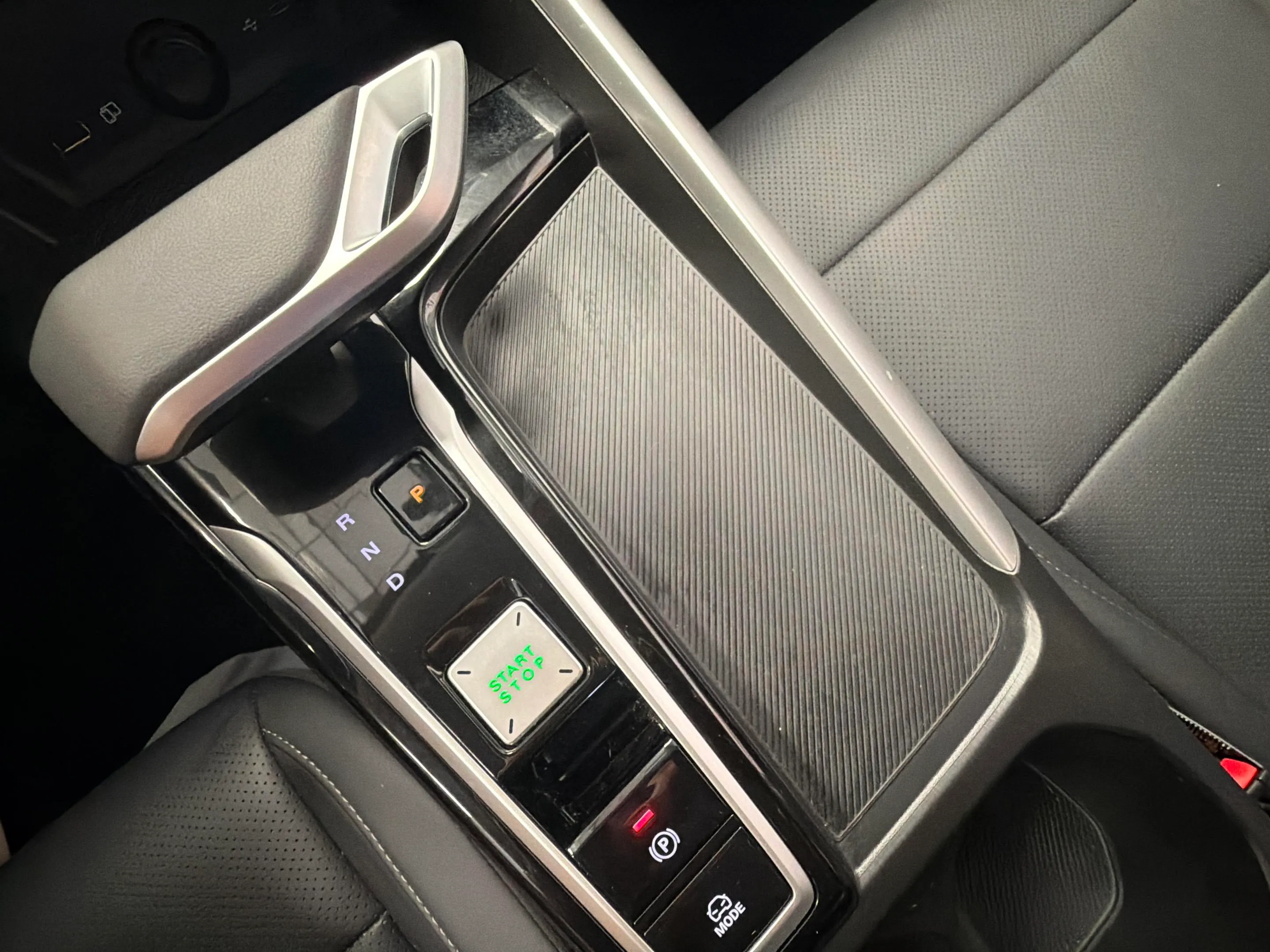 MG ZS Hybrid+ Luxury - foto 22