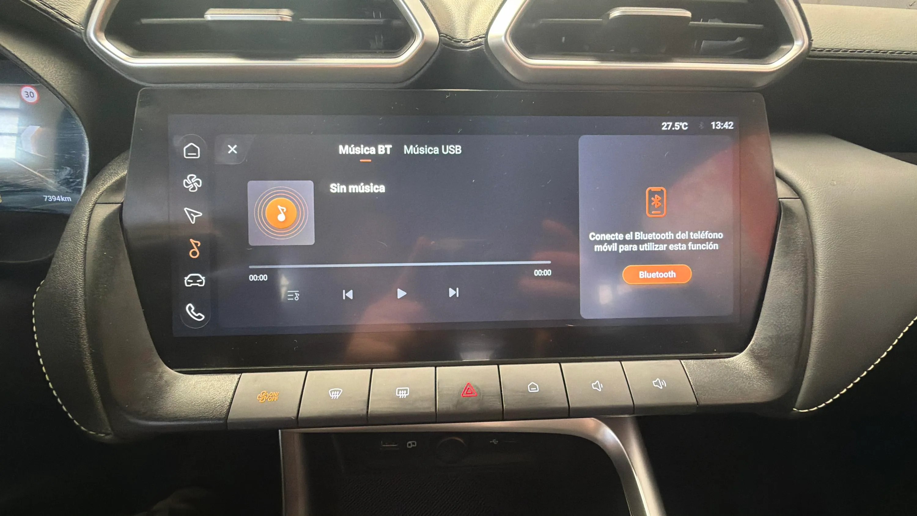 MG ZS Hybrid+ Luxury - foto 27