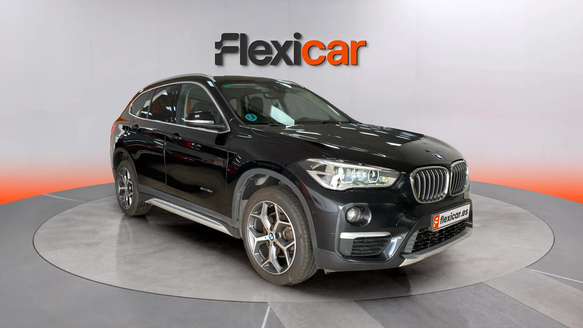 BMW X1 xDrive18d - foto 1