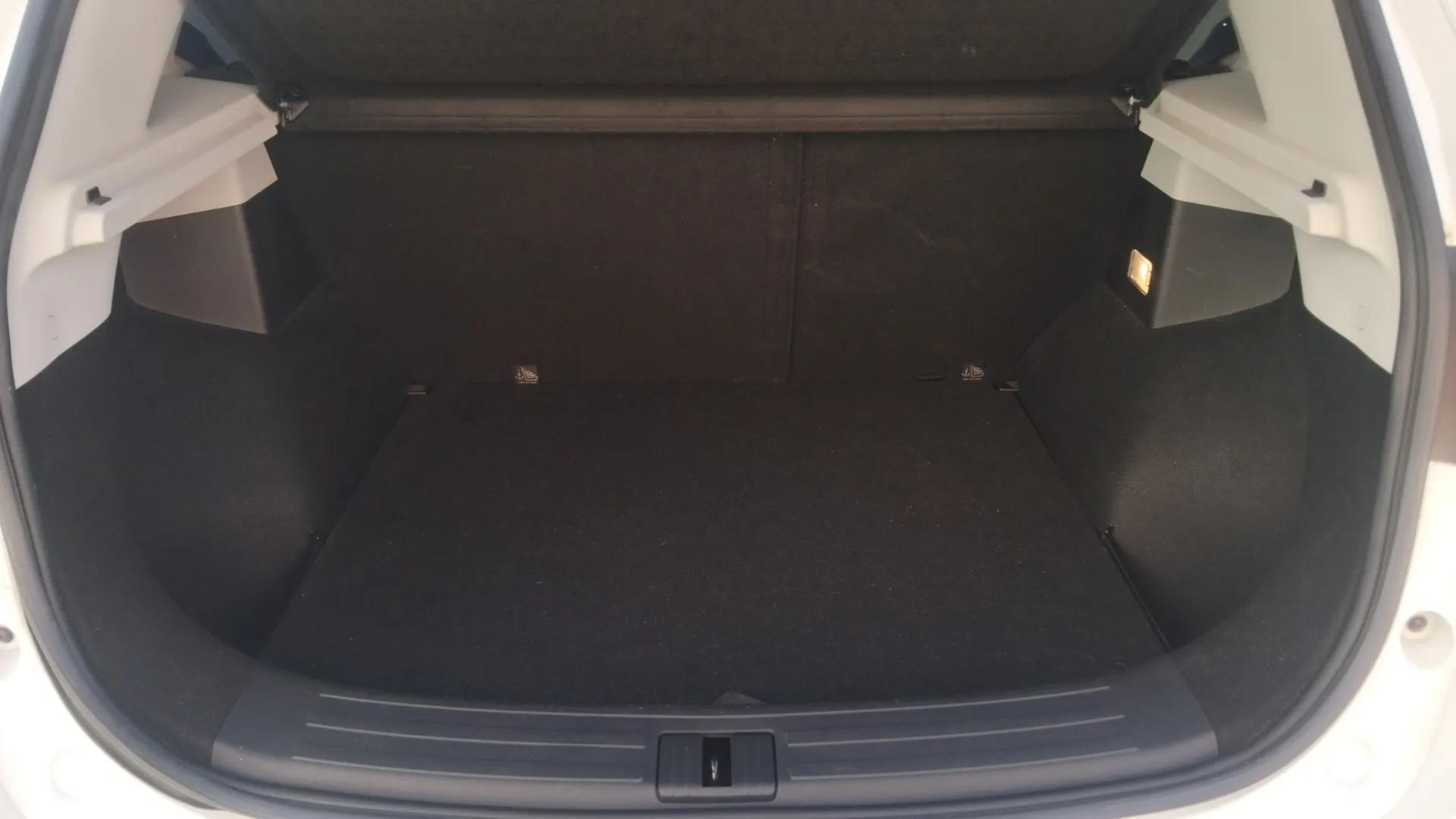 MG ZS 1.5 Luxury - foto 9