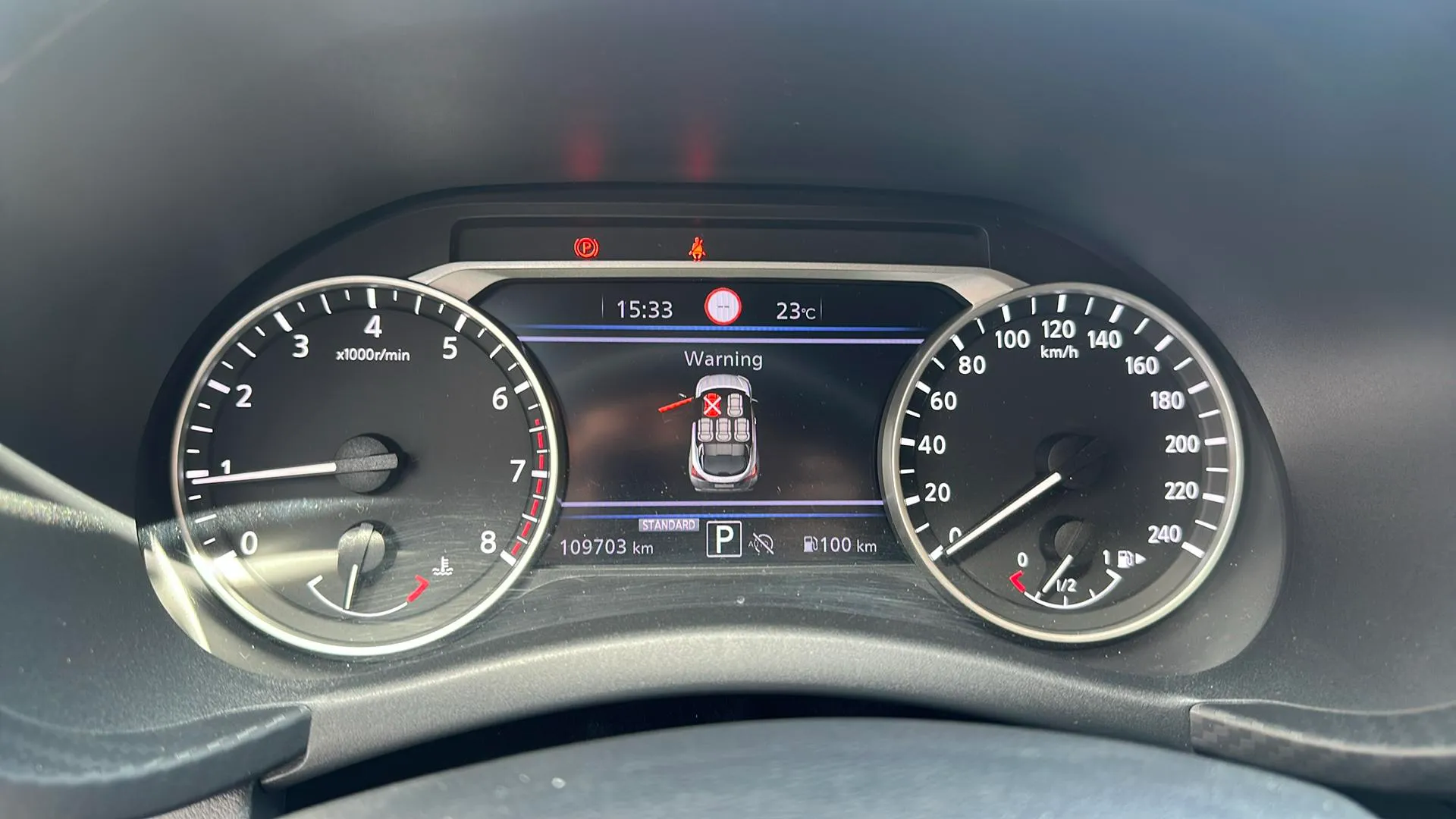 Nissan Juke DIG-T DCT Tekna - foto 9