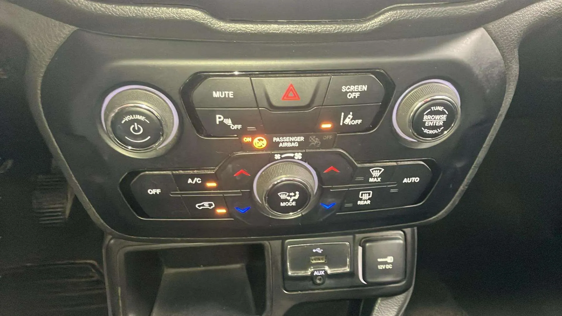 Jeep Renegade Limited 1.0G 4x2 - foto 18