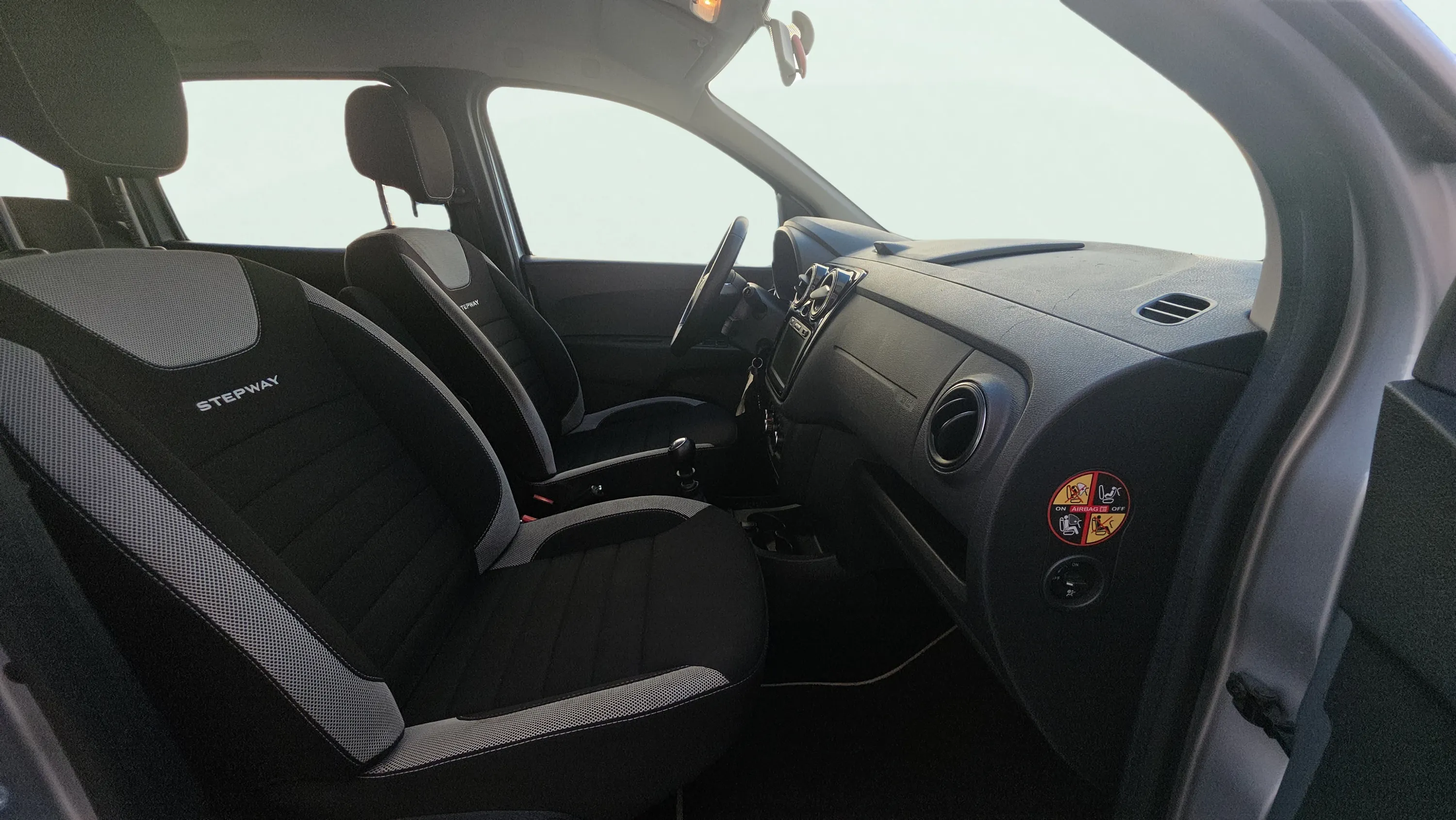Dacia Lodgy Stepway Comfort 7 plazas - foto 15