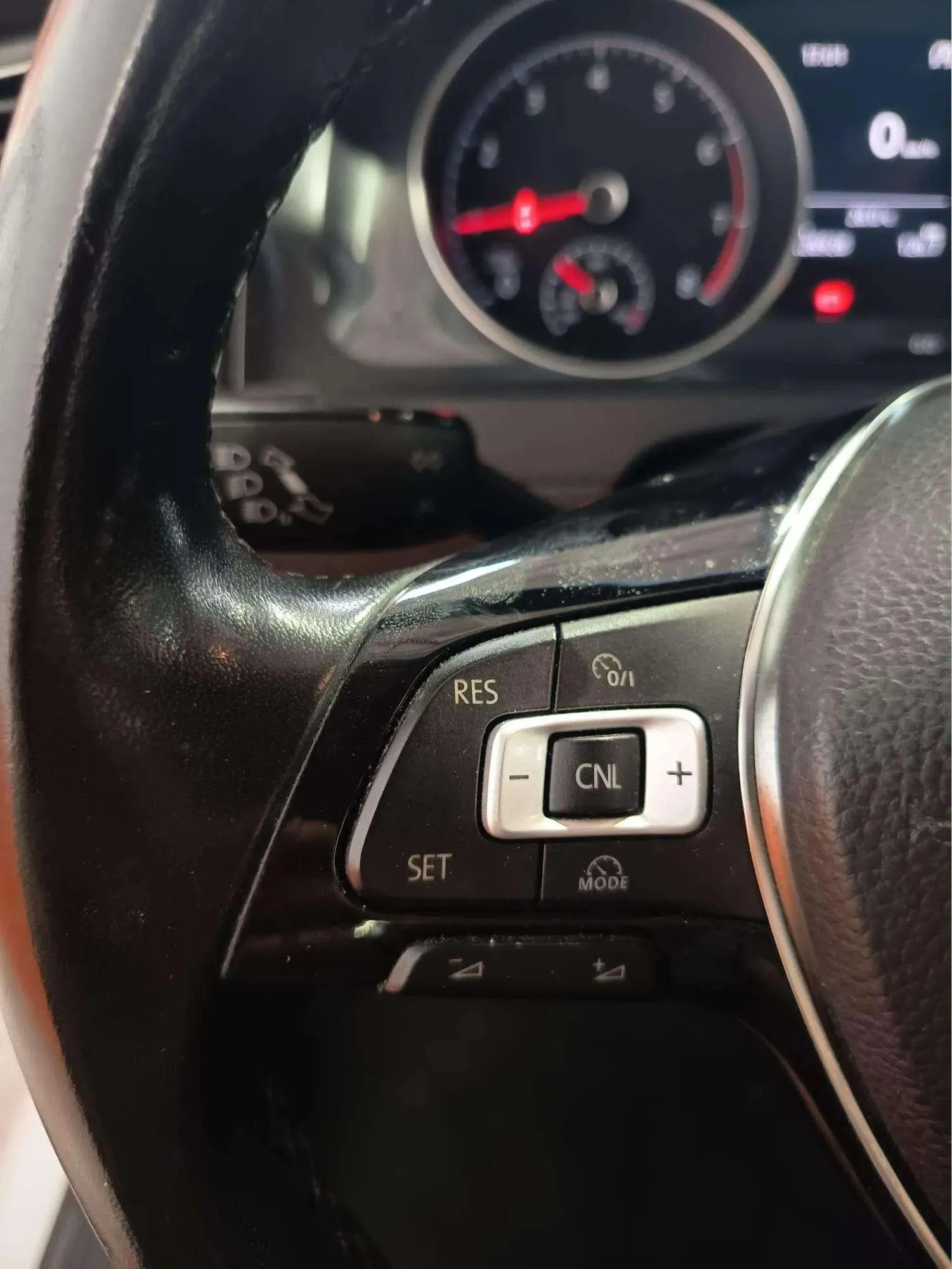 Volkswagen Golf Advance 1.0 TSI - foto 12