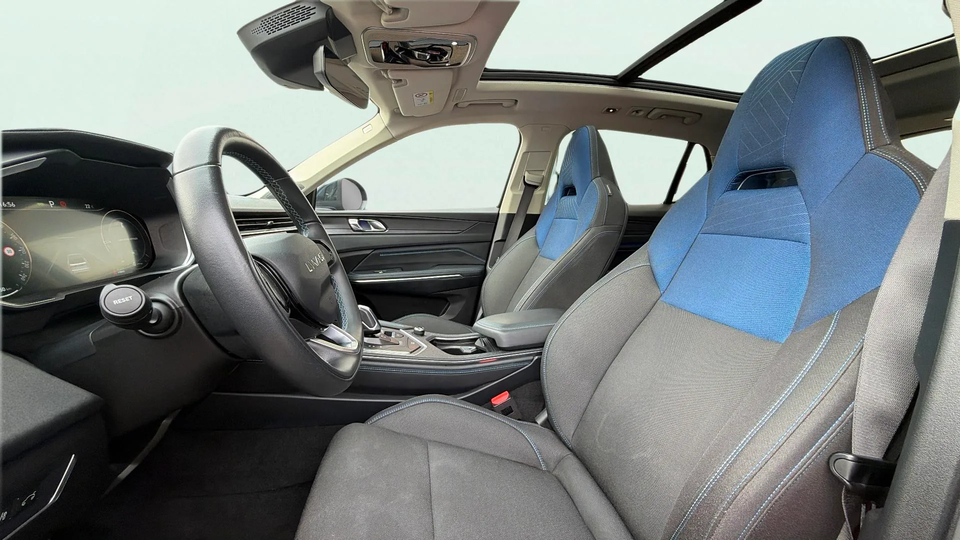 Lynk & Co 01 1.5 PHEV - foto 9