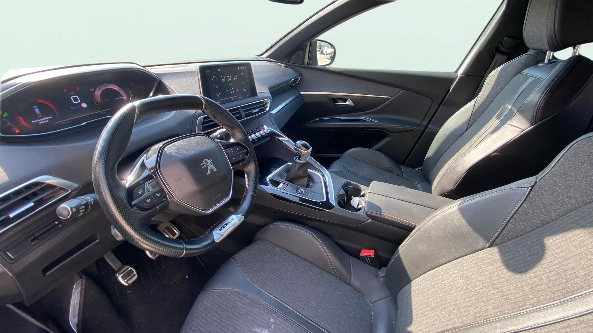 Peugeot 5008 GT-Line 1.2L PureTech - foto 12
