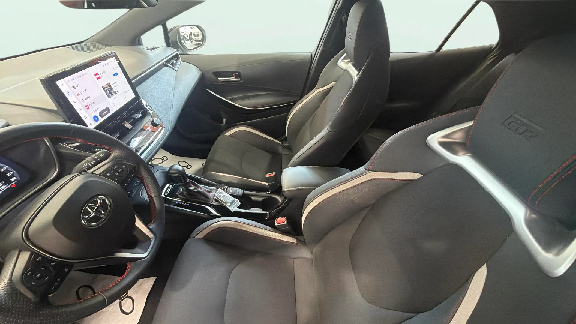 Toyota Corolla 140H Style Edition Touring Sport - foto 9