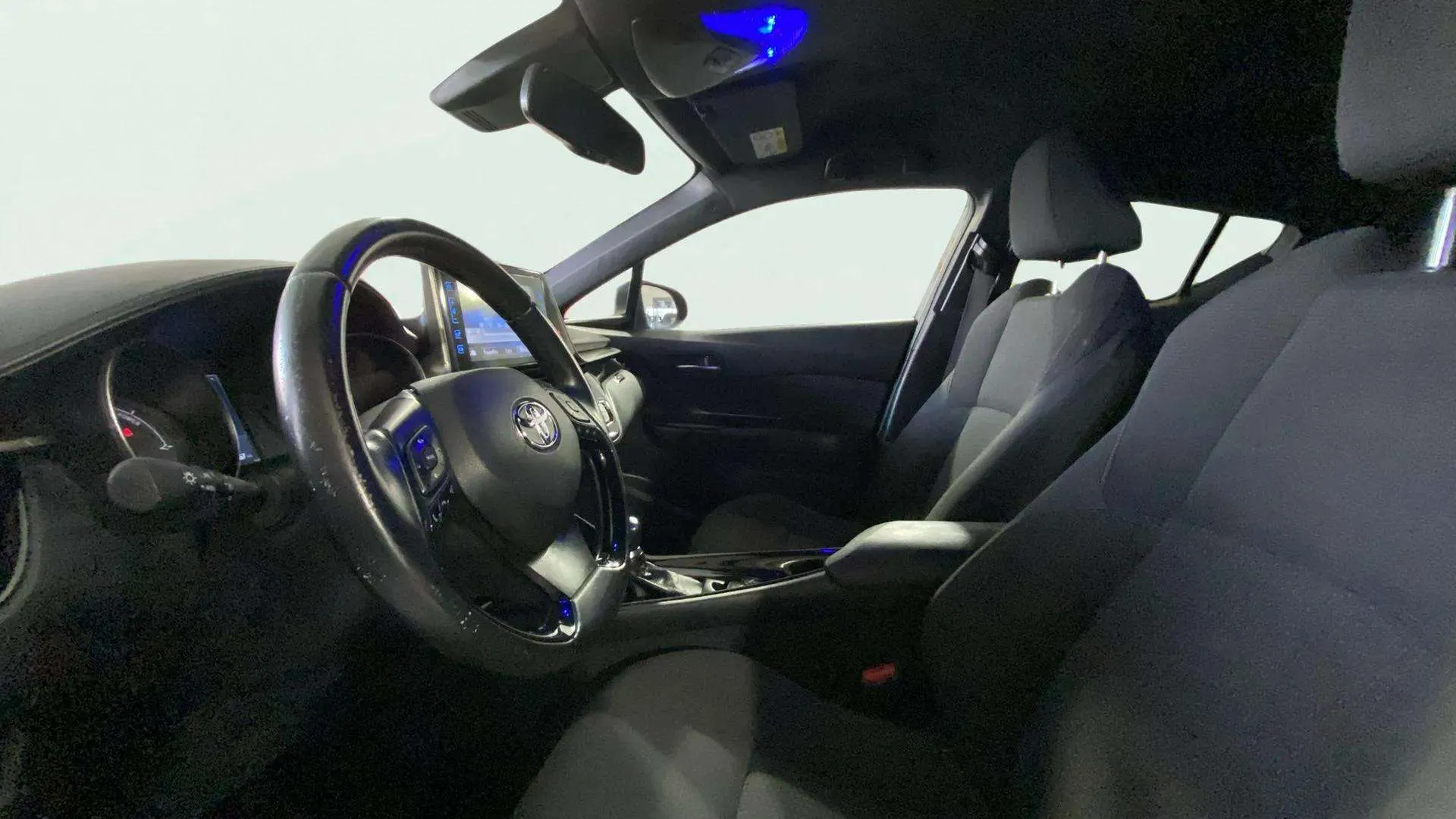 Toyota C-HR 1.8 125H Advance - foto 11