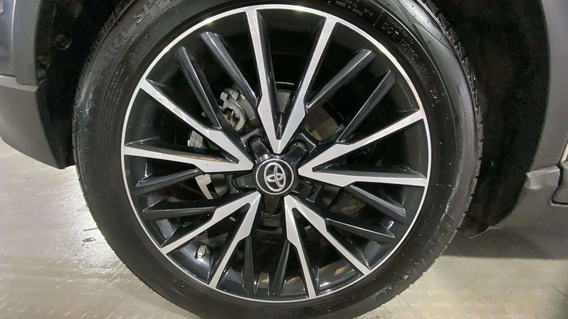Toyota C-HR 1.8 125H Advance - foto 18