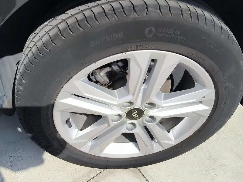 Audi Q2 30 TDI Advanced S tronic - foto 46