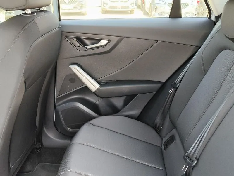 Audi Q2 30 TDI Advanced S tronic - foto 32