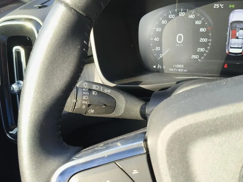 Volvo XC40 1.5 T4 Twin Recharge Inscription - foto 27