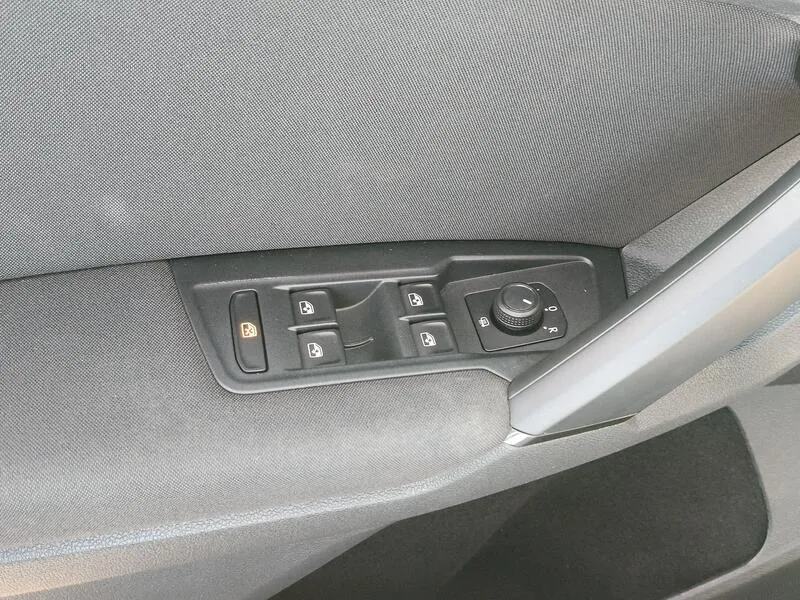 Volkswagen Tiguan 2.0 TDI Advance - foto 32