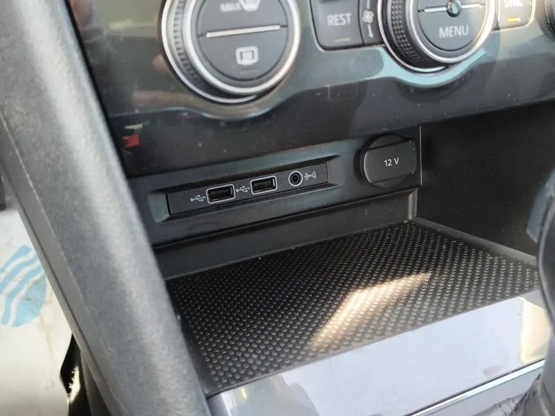 Volkswagen Tiguan 2.0 TDI Advance - foto 15