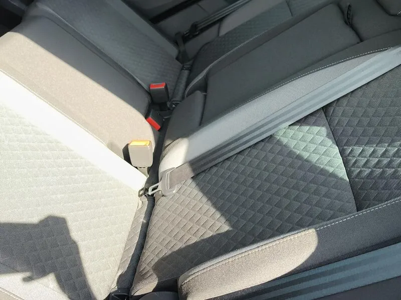 Volkswagen Tiguan 2.0 TDI Advance - foto 37