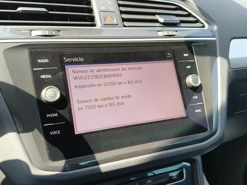 Volkswagen Tiguan 2.0 TDI Advance - foto 19