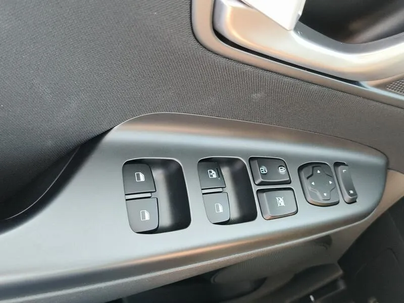 Hyundai Kona 1.6 GDI Maxx - foto 31