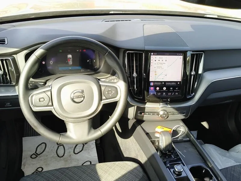 Volvo XC60 2.0 B4 D Core - foto 10