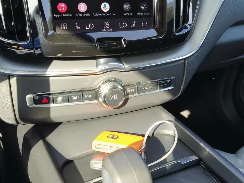 Volvo XC60 2.0 B4 D Core - foto 12