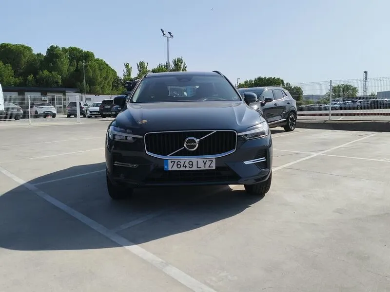 Volvo XC60 2.0 B4 D Core - foto 9