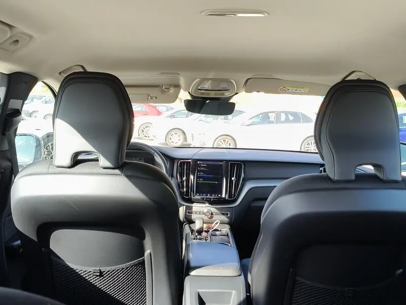 Volvo XC60 2.0 B4 D Core - foto 41