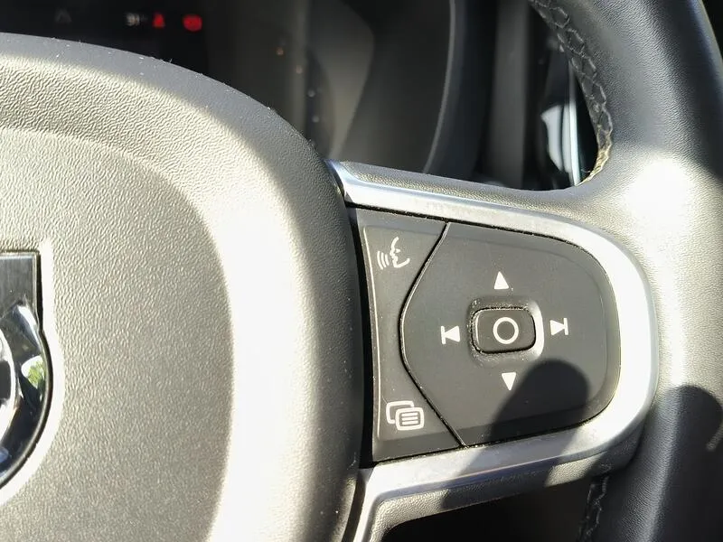 Volvo XC60 2.0 B4 D Core - foto 26