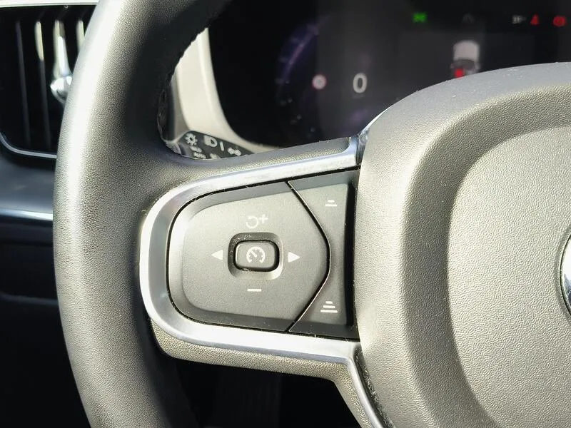 Volvo XC60 2.0 B4 D Core - foto 28