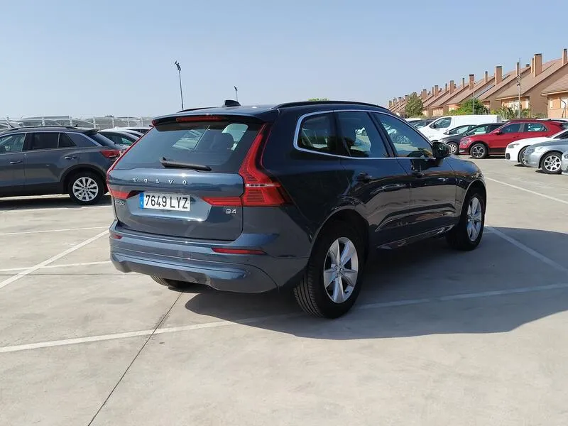 Volvo XC60 2.0 B4 D Core - foto 6