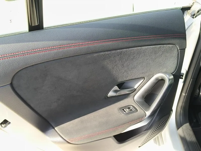 Mercedes-Benz Clase C 250e - foto 35
