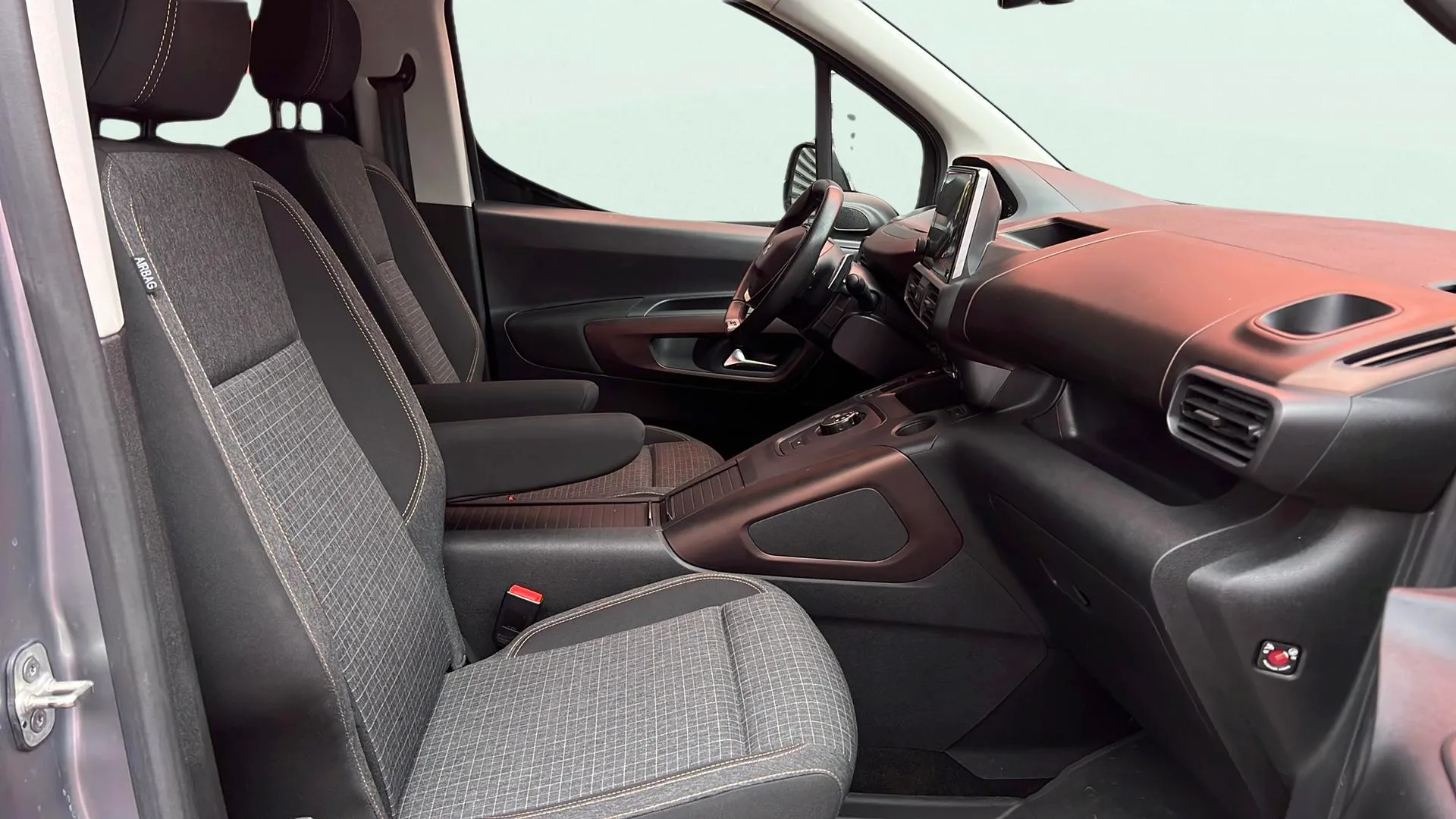 Peugeot Rifter GT Standard PureTech EAT8 - foto 16