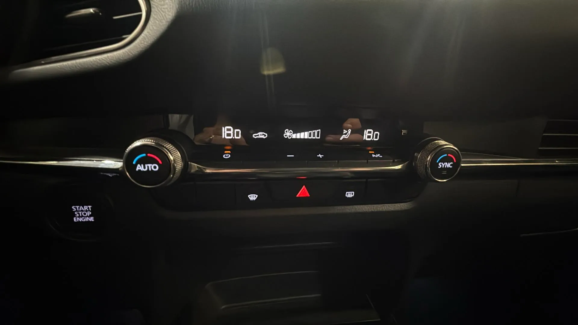 Mazda CX-30 e-SKYACTIV-G 2.0 2WD Evolution - foto 18