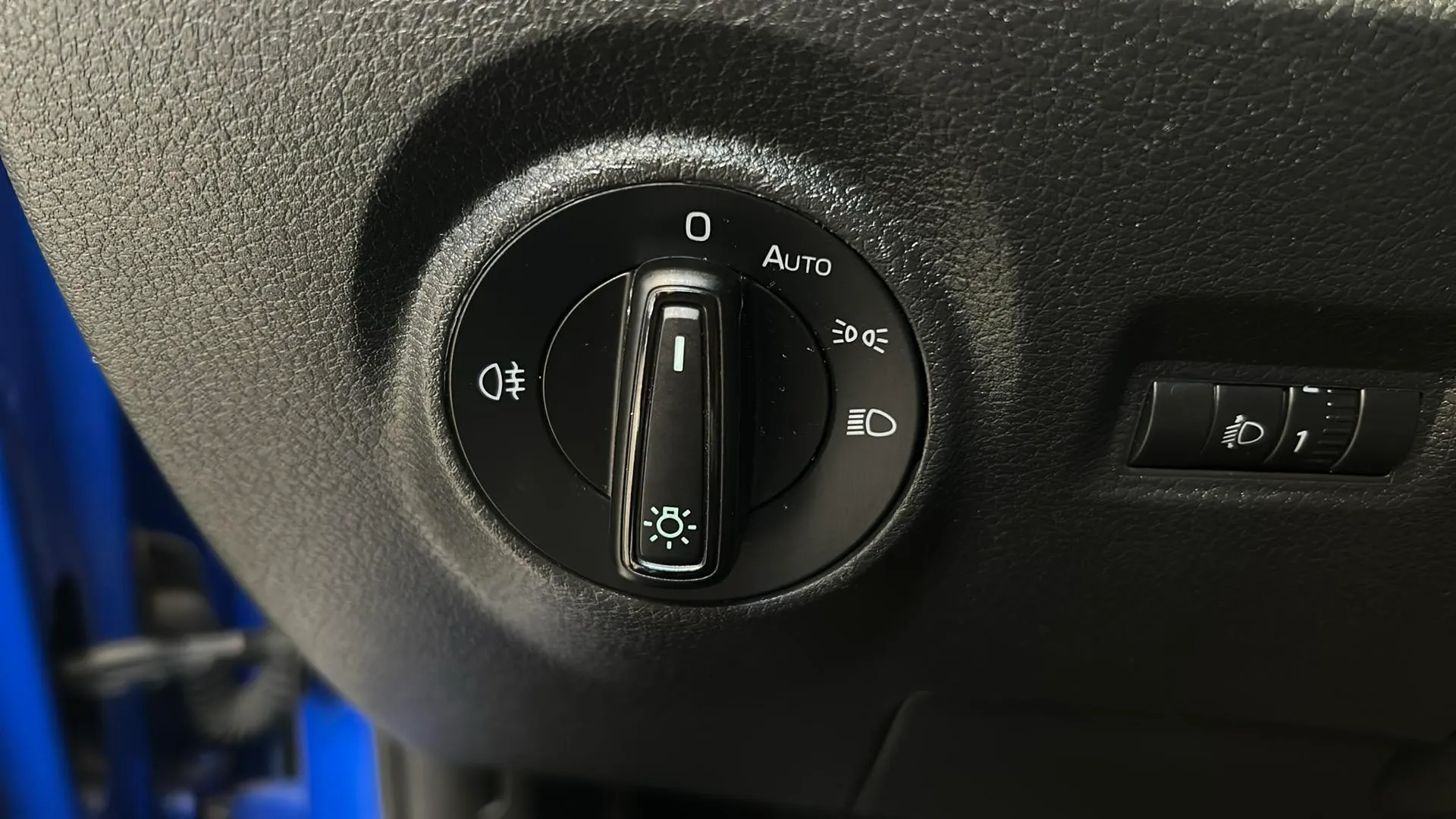 Škoda Fabia 1.0 TSI Ambition - foto 23