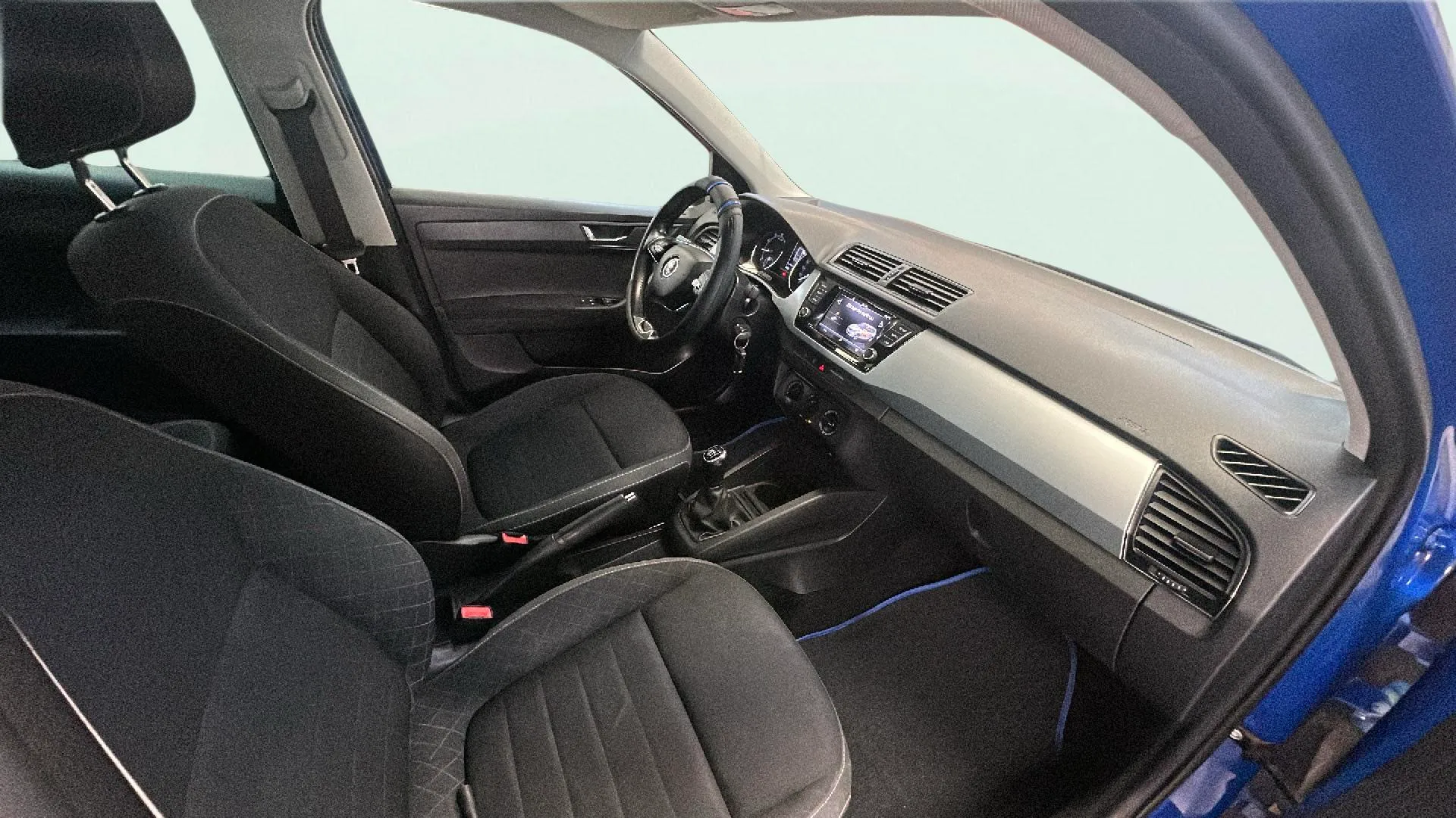Škoda Fabia 1.0 TSI Ambition - foto 19