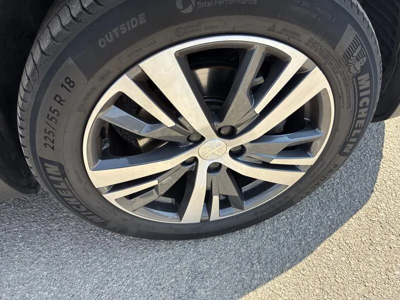 Peugeot 3008 1.5 BlueHDi Allure Pack - foto 37