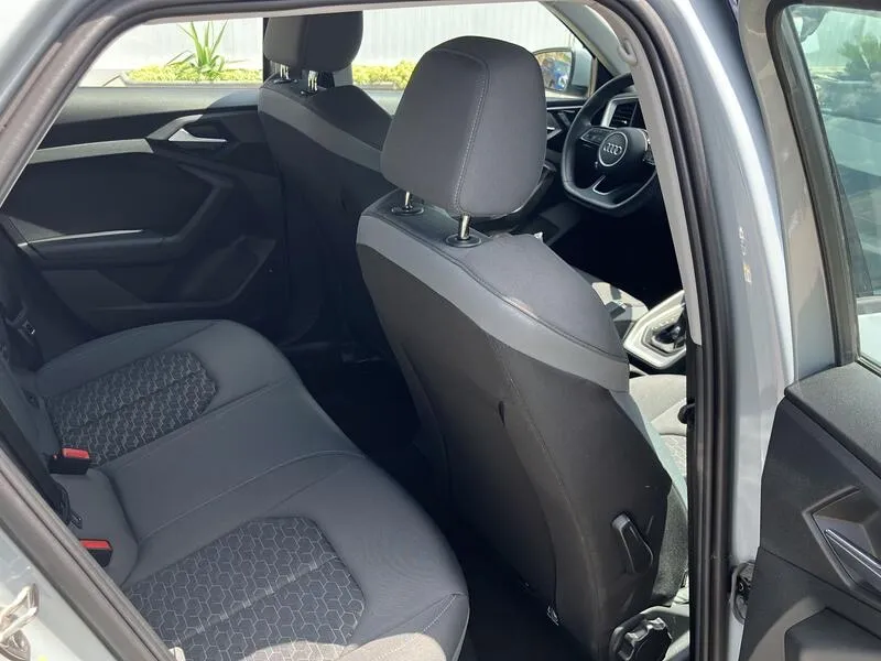 Audi A1 30 TFSI Adrenalin - foto 19