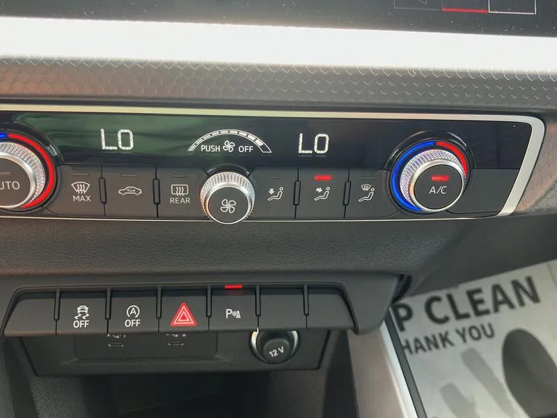 Audi A1 30 TFSI Adrenalin - foto 38