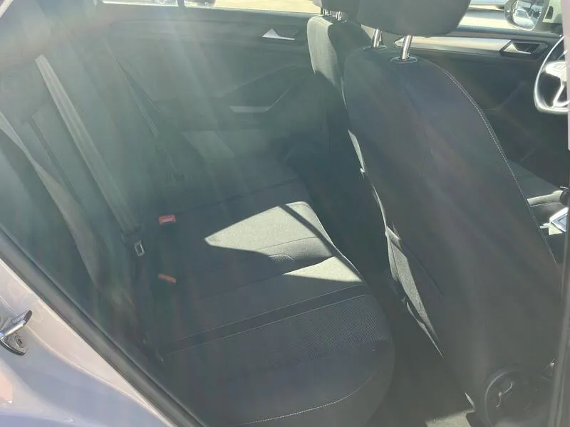 Volkswagen T-Roc 1.5 TSI Life - foto 31