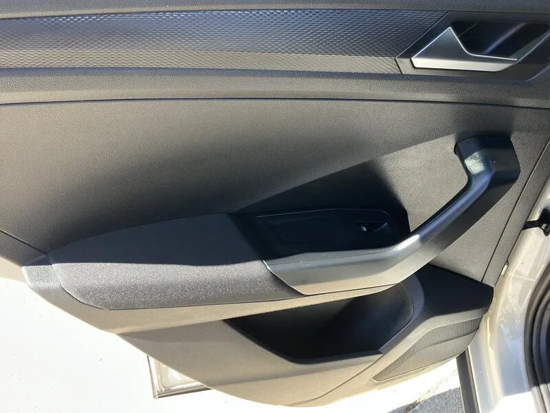 Volkswagen T-Roc 1.5 TSI Life - foto 35