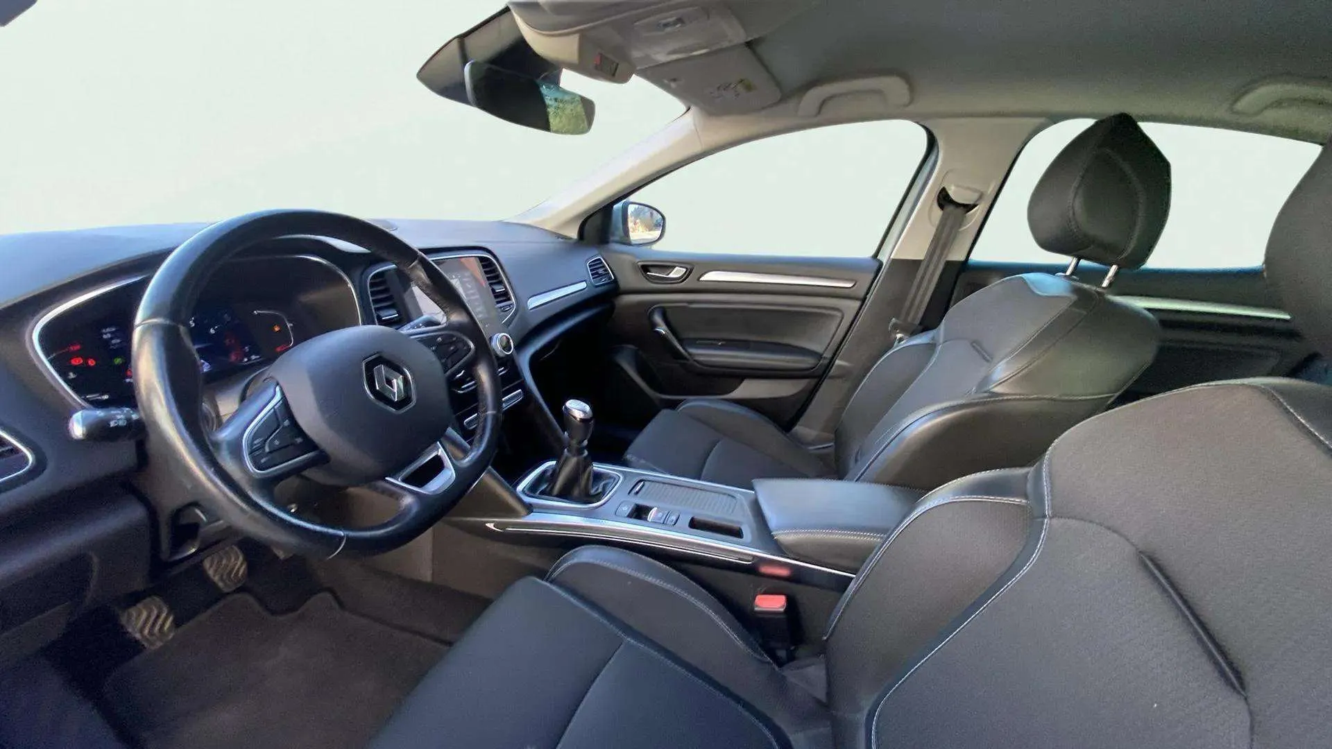 Renault Mégane - foto 13