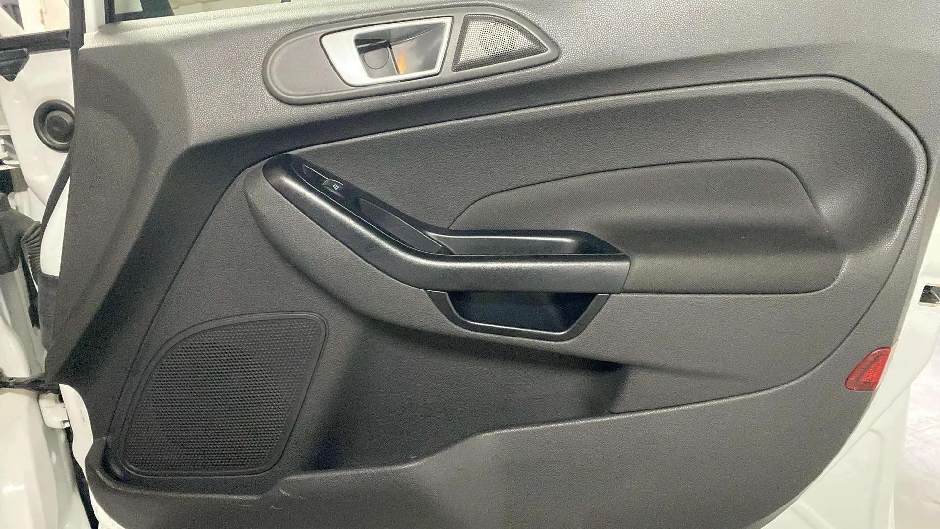 Ford Fiesta 1.5 TDCi Trend - foto 21
