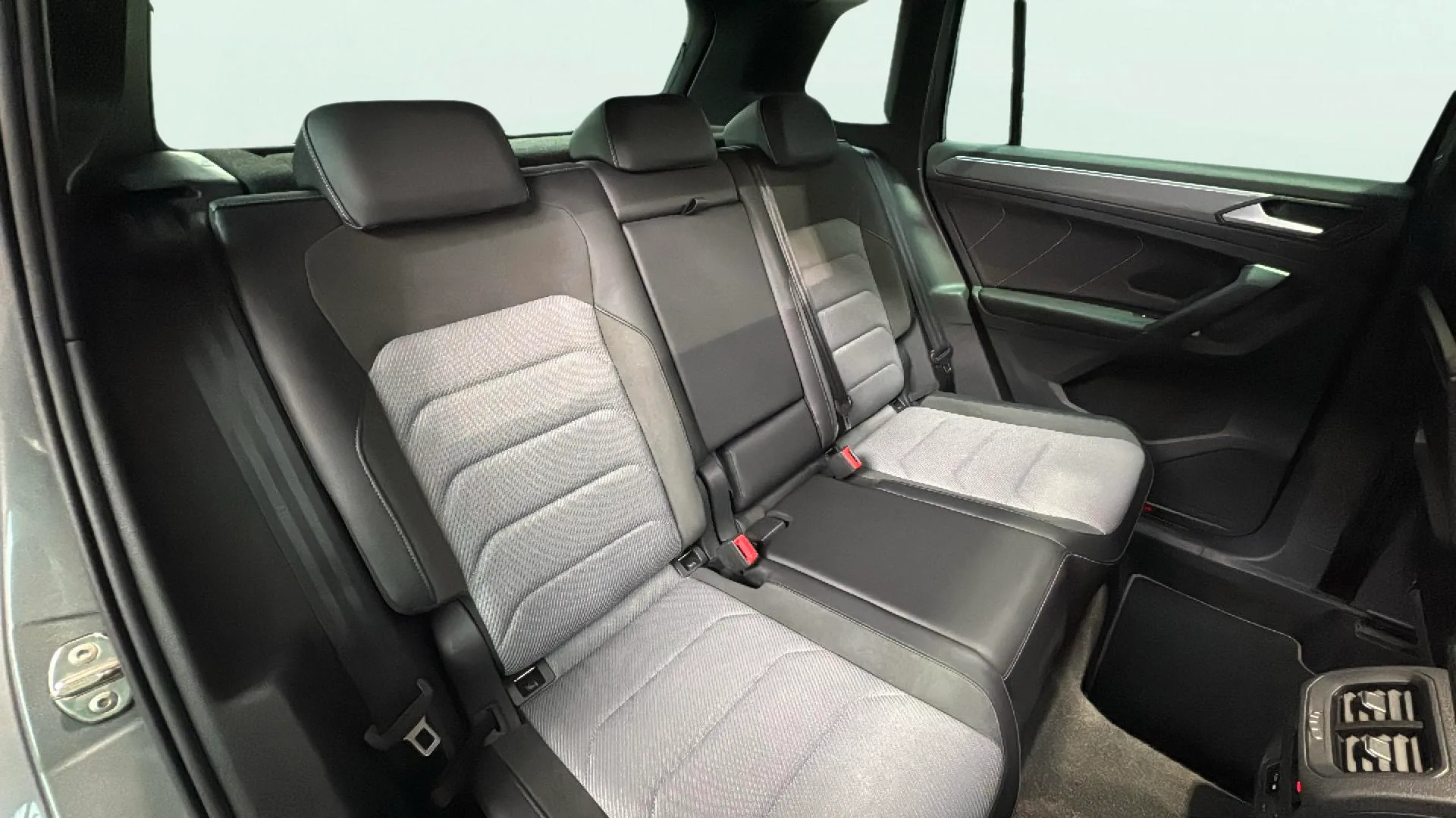 Volkswagen Tiguan Sport 1.5 TSI DSG - foto 12