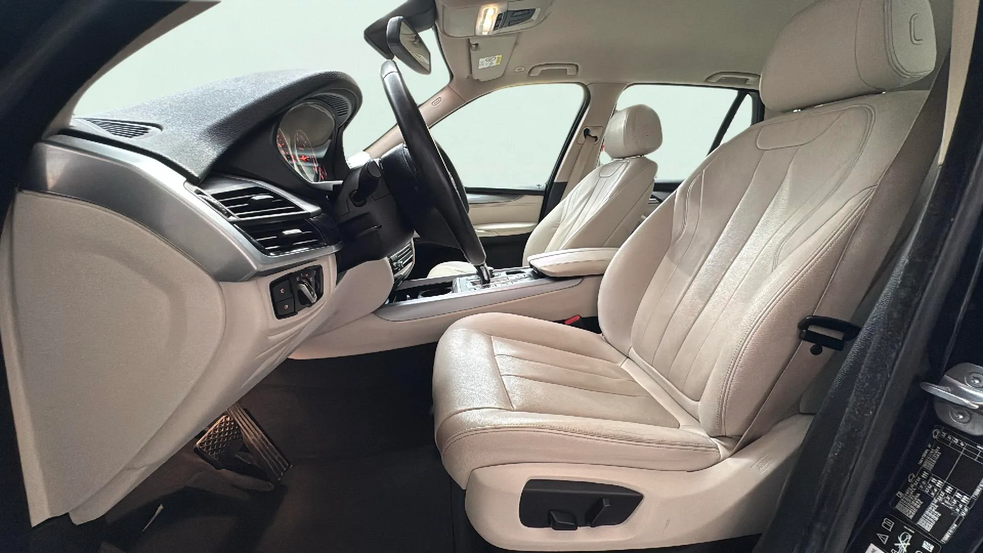 BMW X5 xDrive30d - foto 9